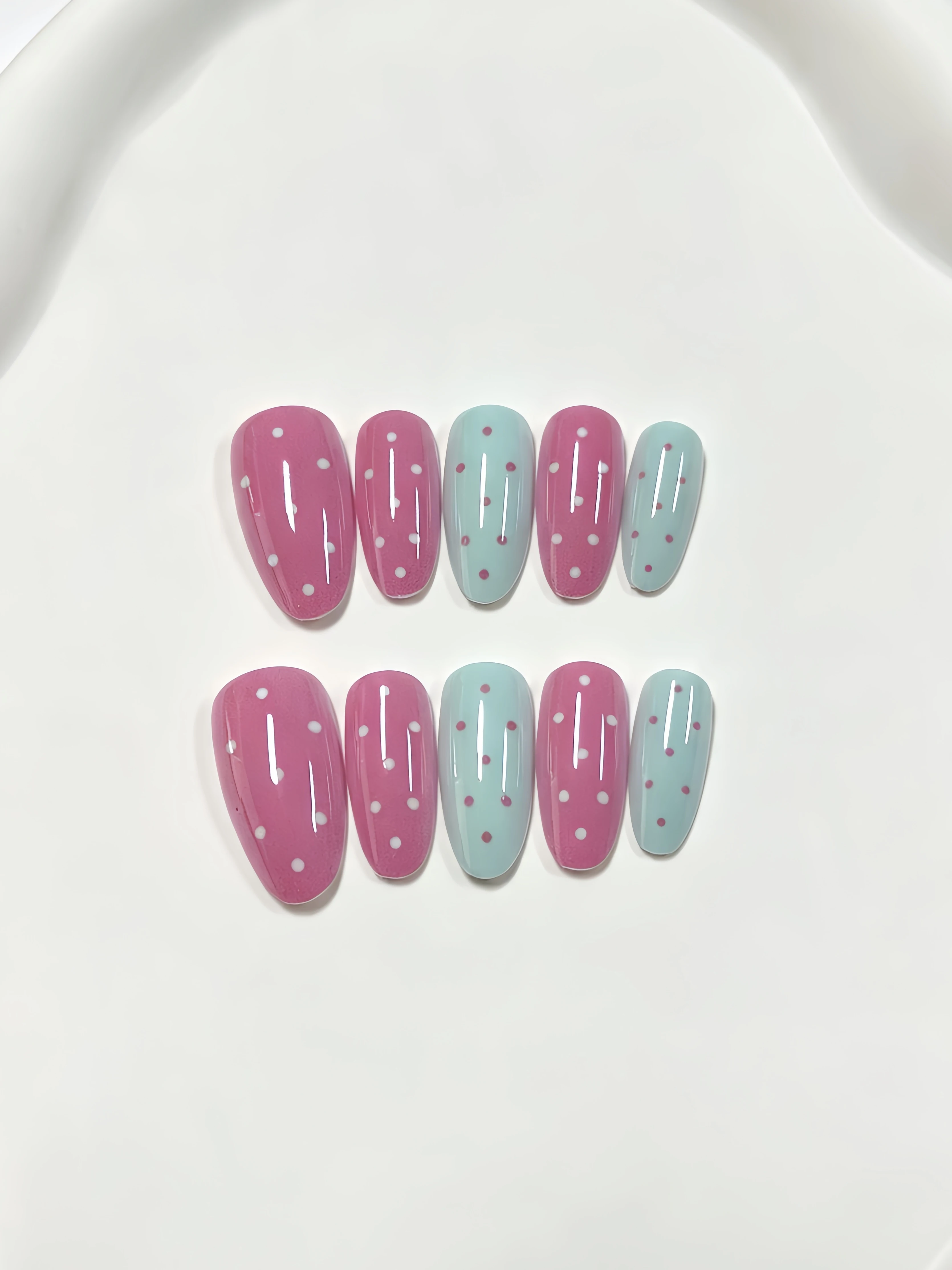 10-Piece Set, Almond-Shaped Press-On Nails, Pink and Blue Color-Blocking Polka Dot Nail Tips, Y2K Millennium Style Sweet and Spicy Nail Stickers, Summer Fresh Style Long Fake Nails