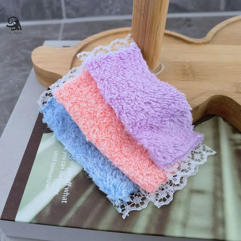 3Pcs/Set Dollhouse Mini Bathroom Lace Towel Ręcznik kąpielowy Model do dekoracji domku dla lalek Zabawki do zabawy DIY Ozdoby łazienkowe