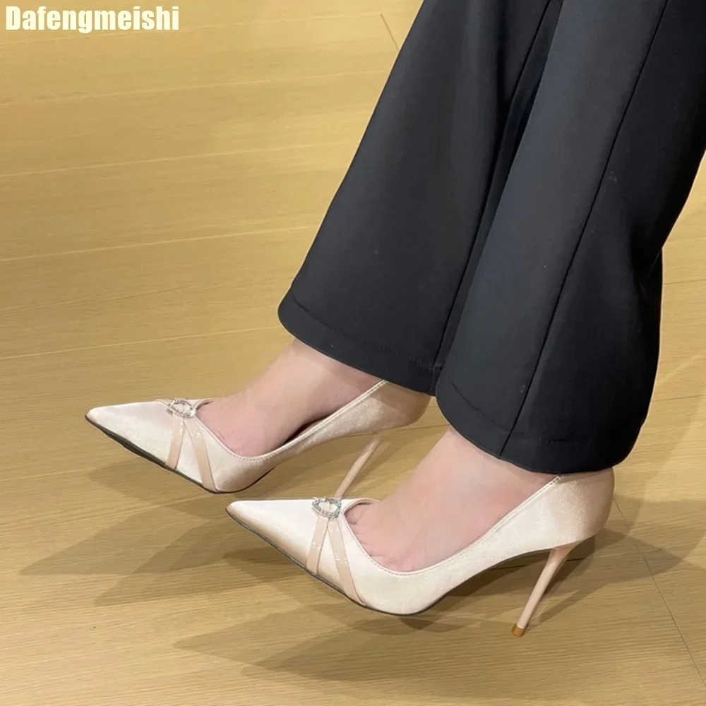 

Heart Rhinestones Bling Bling Women Pumps 2025 New Style Slip On Pointed Champagne Elegant Fashion Satin White Thin High Heels