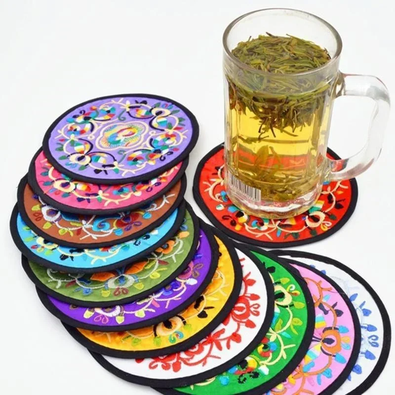 

4PCS/set Embroidery Cloth Table Chinese Style Protective Mat Coaster Coffee Cup Mat Placemat Color Random