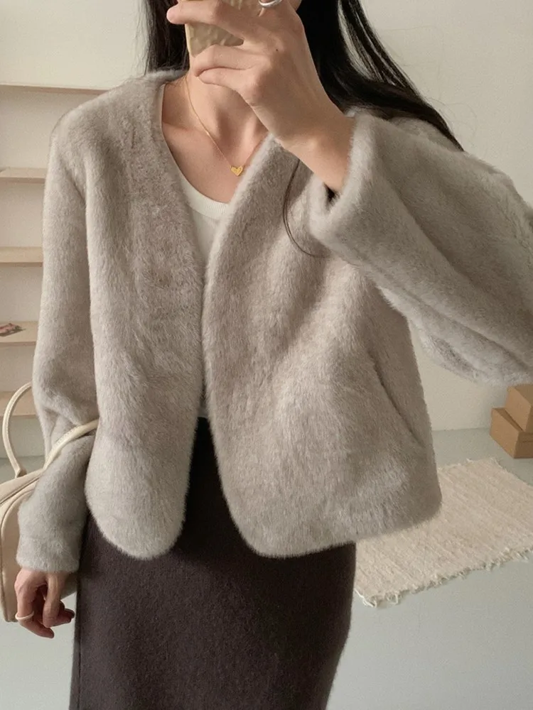 Autumn Furry Cropped Faux Fur Coats Jackets Women Fluffy Top Cardigan Coat Short Winter Fur Jacket Luxury Fashion Streetwear