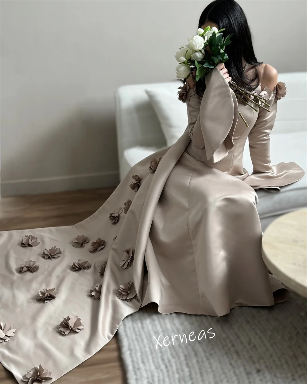 تخصيص Charmeuse زين مضيئة كم خارج على الكتف ألف خط فساتين متوسطة الطول مناسبة مخصصة ثوب مسائي رسمي رائع