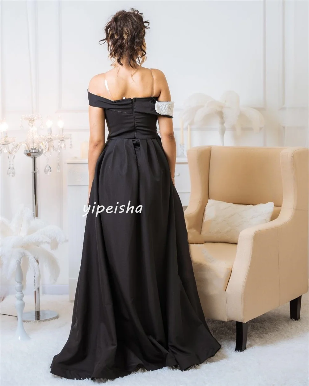 Maglia casual alla moda personalizzata con perline pieghe drappeggiate a trapezio con spalle scoperte Abiti lunghi Abiti Quinceanera abbinati classici