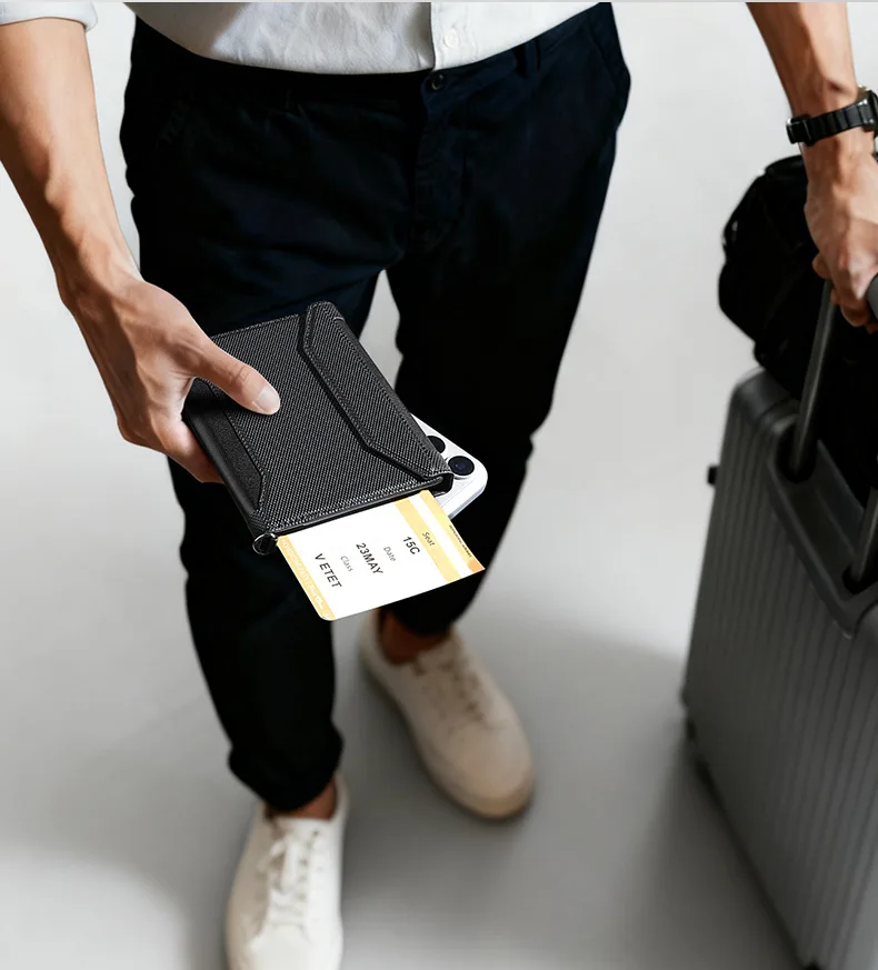 Multifunctional Leather Passport Holder Magnetic Passport Bag Business ID Holder PU Card Holder Protection Travel Passport Cred