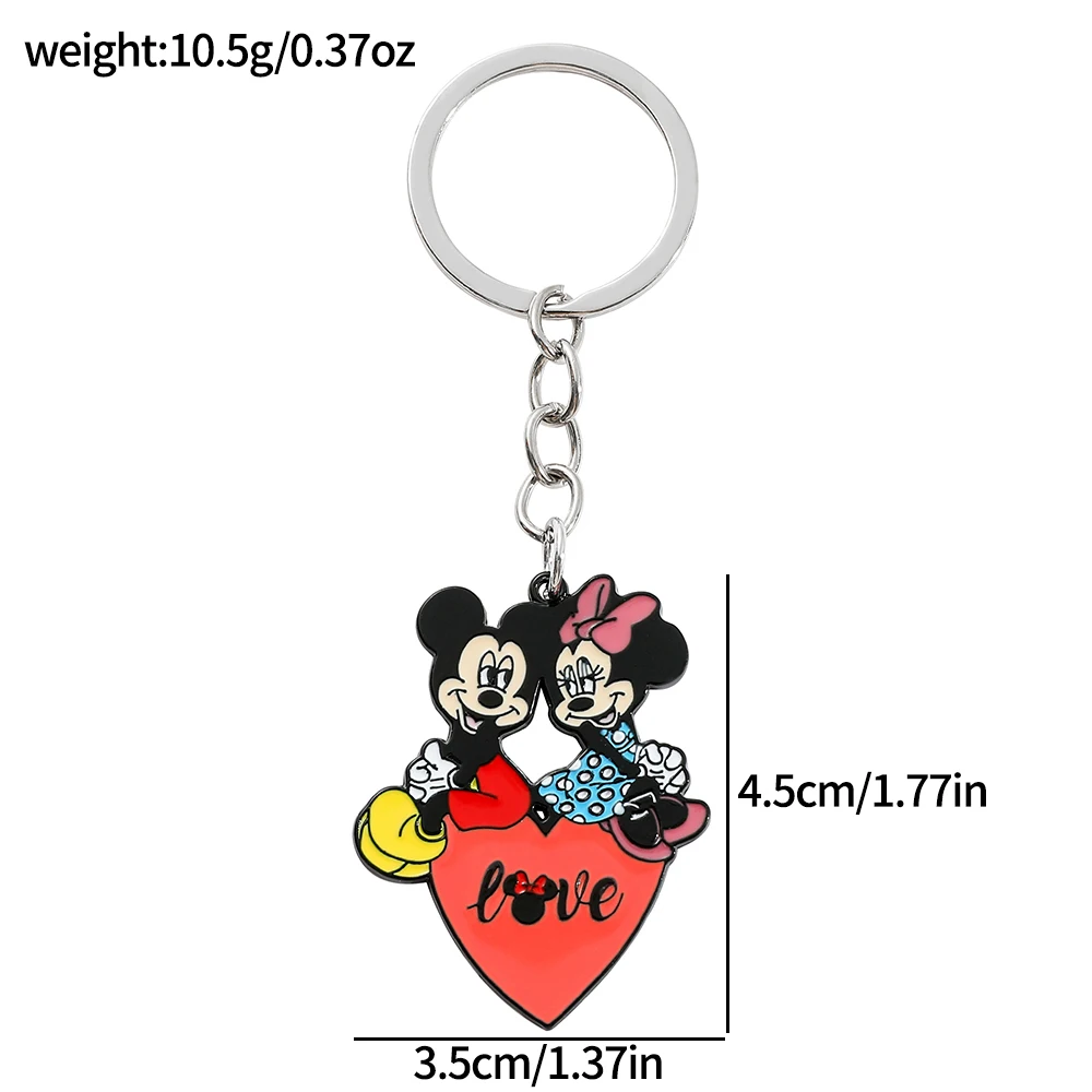 قطعتان، سواء تستخدم كديكور حقيبة الظهر أو لتزيين المفاتيح، ويمكن أن تضيف لمسة من الرومانسية والدفء من ديزني إلى الحياة اليومية. #2