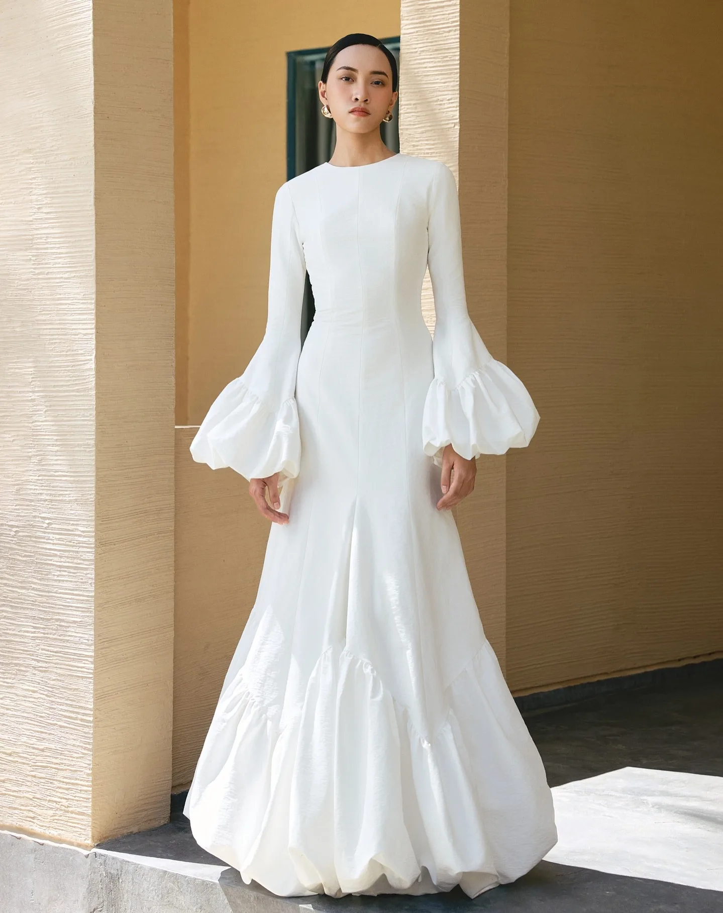 Abito da sera elegante a maniche lunghe girocollo a-line personalizzato Abiti da celebrità delicati Abito da festa formale moderno di alta qualità