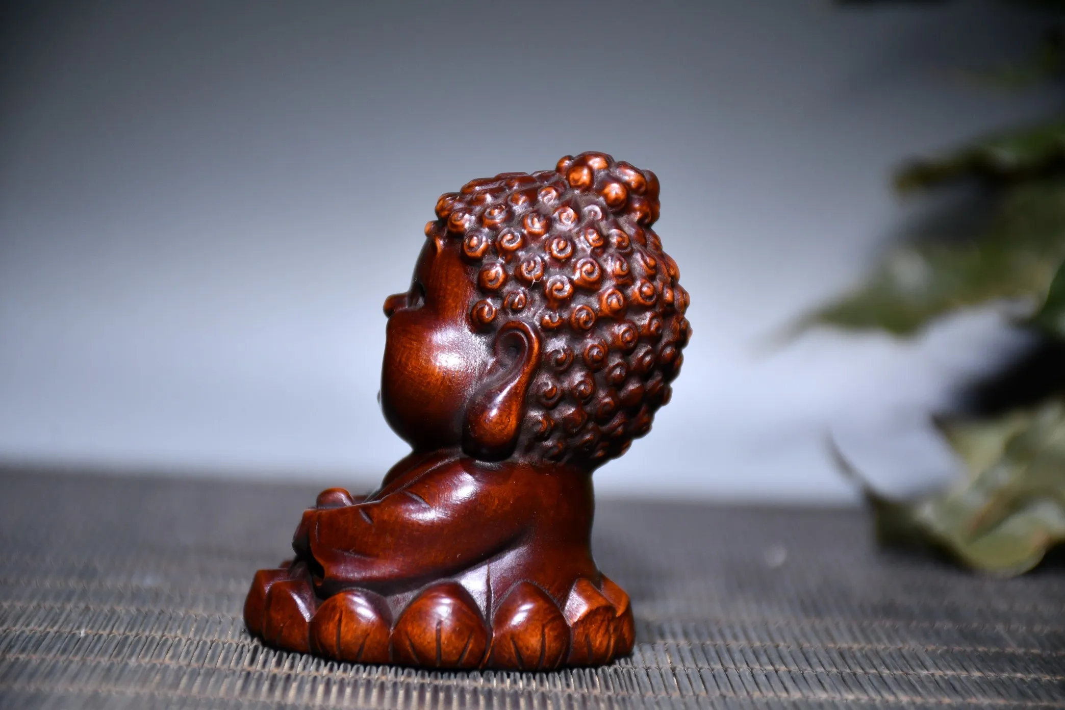 Chinese Style Cartoon Laughing Buddha Statue Wood Carving Cute Baby Buddha Sculpture Sakyamuni Decorative Statue view 4