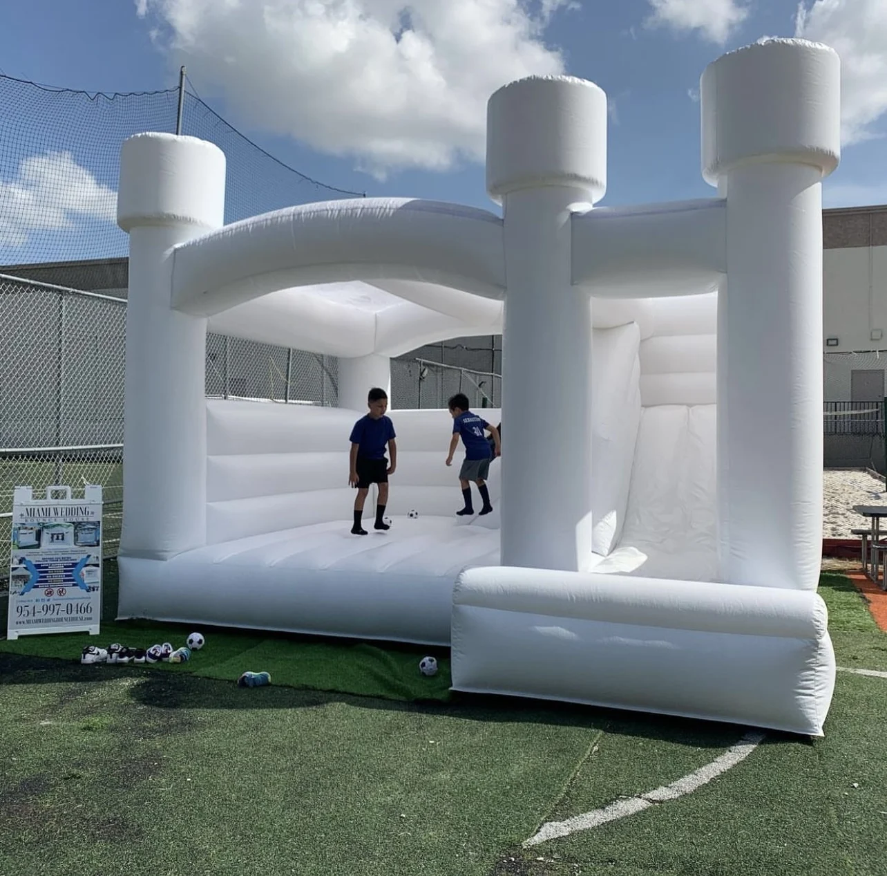 

4mx4m White Slide Wedding Bouncy Castle White Bounce House With Low Shipping Cost