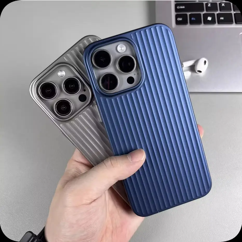Naturalne tytanowe etui na telefon z wzorem w paski dla iPhone 16 14 15 13 Pro Max Plus, metalowe przyciski, odporne na wstrząsy, twarda obudowa ochronna. — 2
