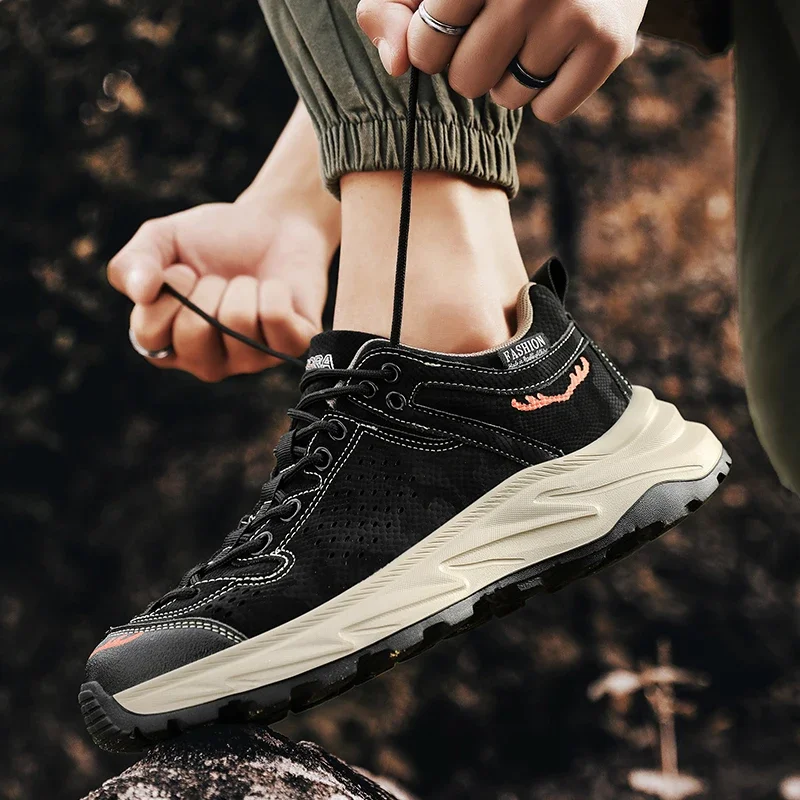 

Men's shoes autumn lightweight cushioned soft sole breathable casual shoes outdoor anti-slip wear climbing tide shoes