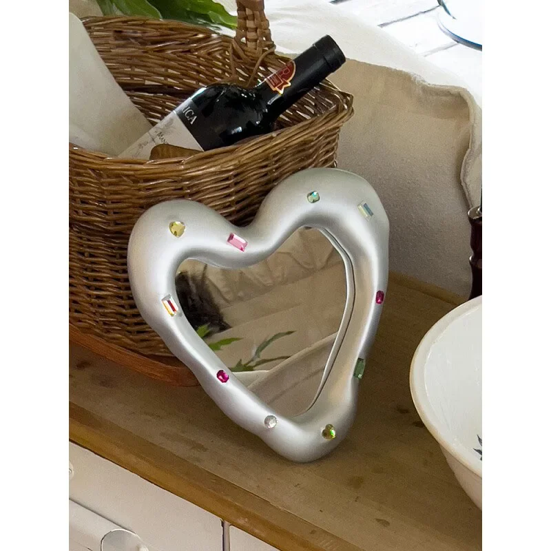 Gem Party Heart shape Makeup Mirror Princess Cosmetic Creative Retro Heart Shape Girls Student Dormitory HD Cosmetic Mirror