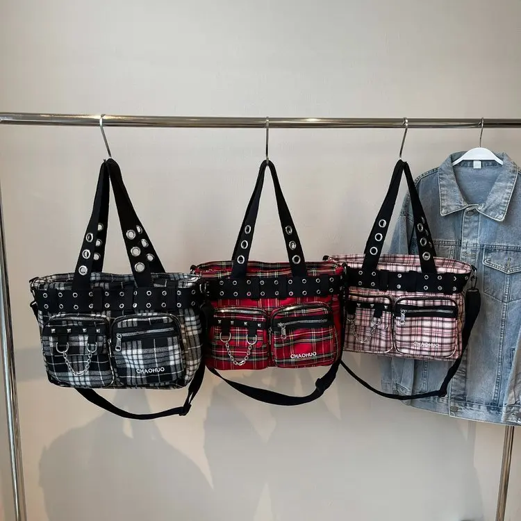 

Rivet ladies' hand-held tote bag, niche large-capacity checkered color-blocking single-shoulder crossbody bag, motorcycle bag