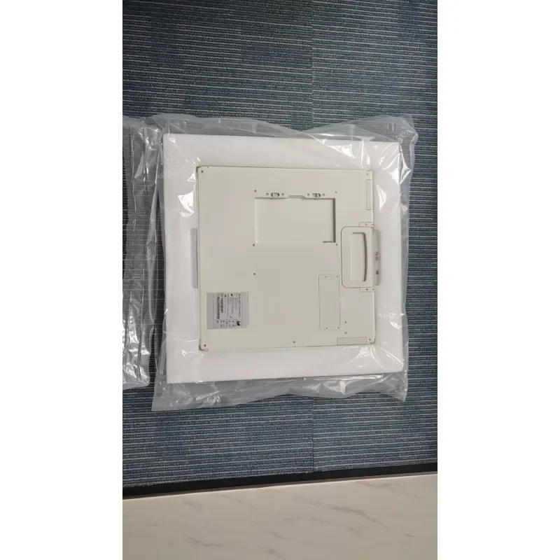 Picture 7: Wireless Digital Flat Panel Detector 14*17 or 17*17 Inch for Medical X-ray DR System for Hospital Clinic Use