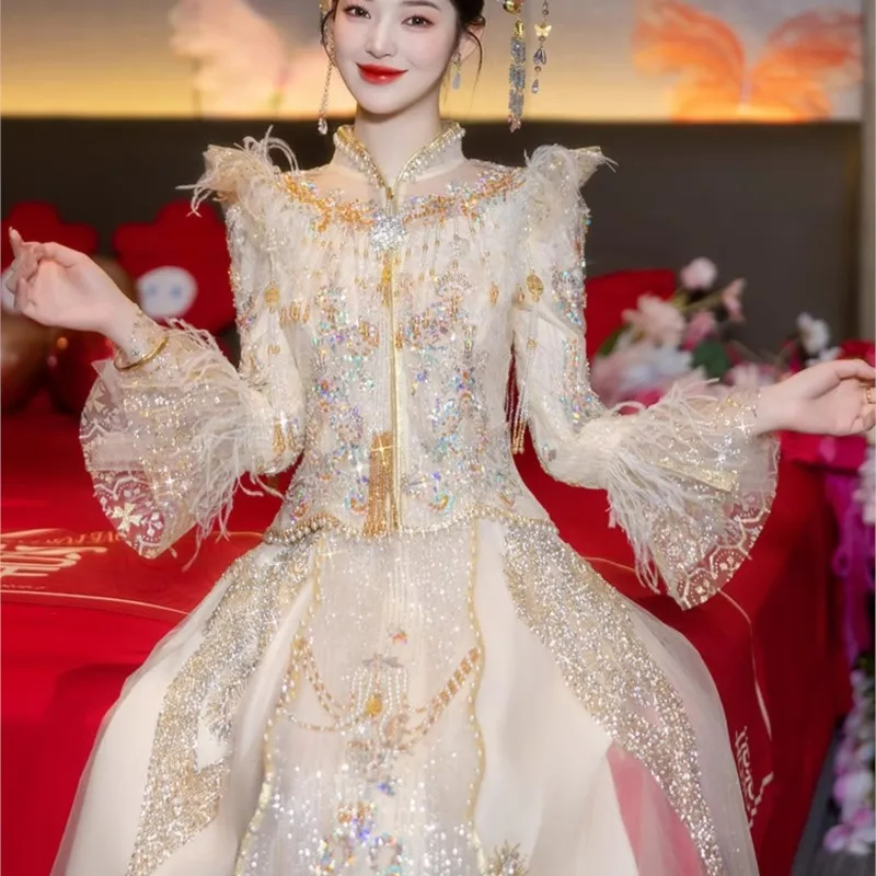 A new champagne-colored Chinese-style wedding dress