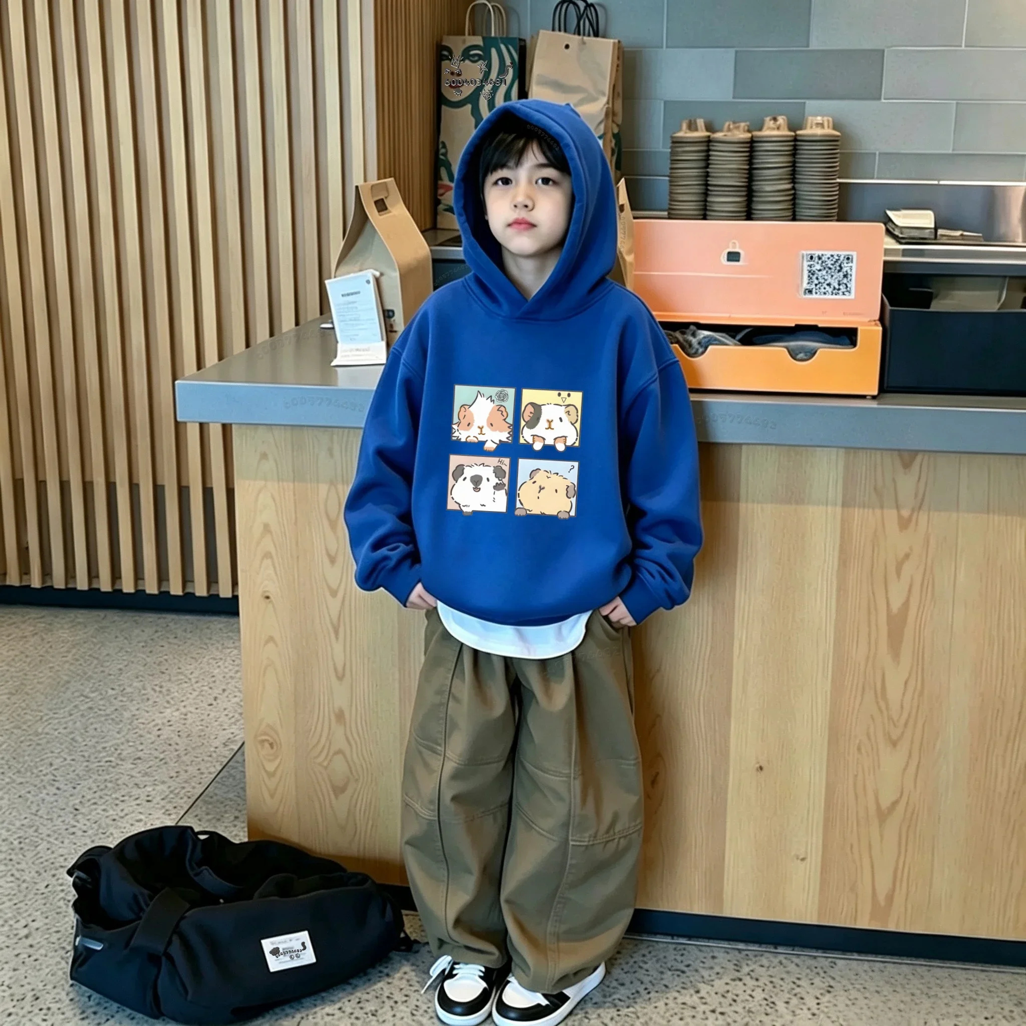 Cute Four-panel Design, Dolphin Cartoon Kids Hooded Sweatshirt, Daily Warm-Up Top for Autumn and Winter