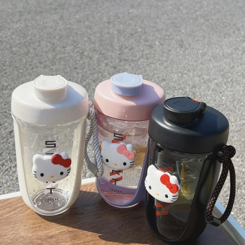 

590ML Sanrio Animation Cartoon Hellokitty Water Cup Fitness Shaker Cup High-Looking DIY Sticker Cute Student Large Capacity Cup