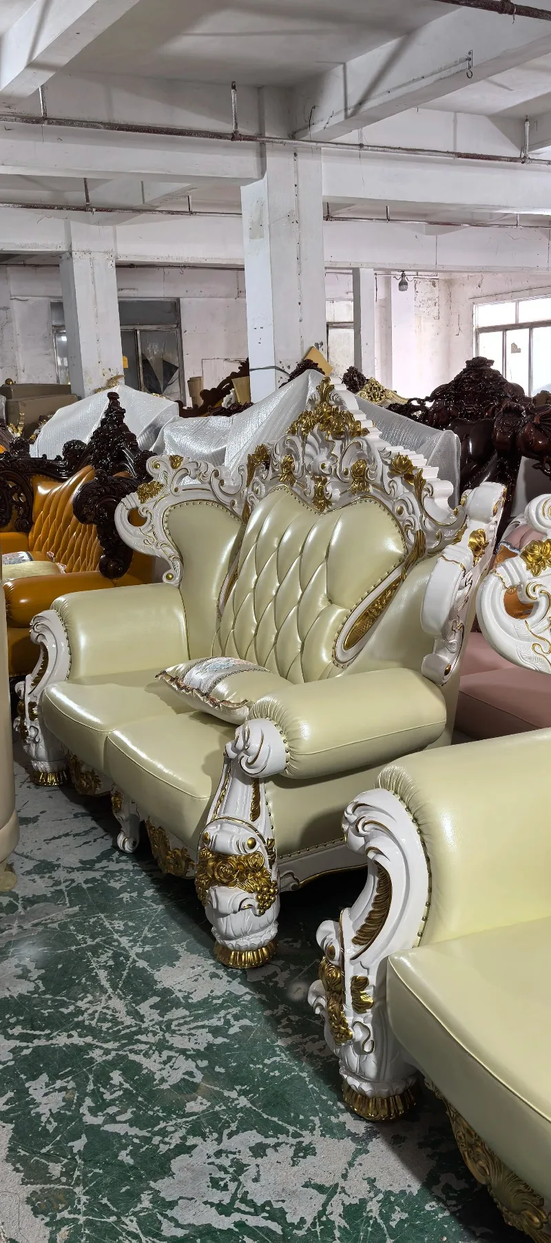 #European Style French-American Genuine Leather Sofa Set Double-Sided Carved High Density Sponge Filling Top Layer Cowhide Light