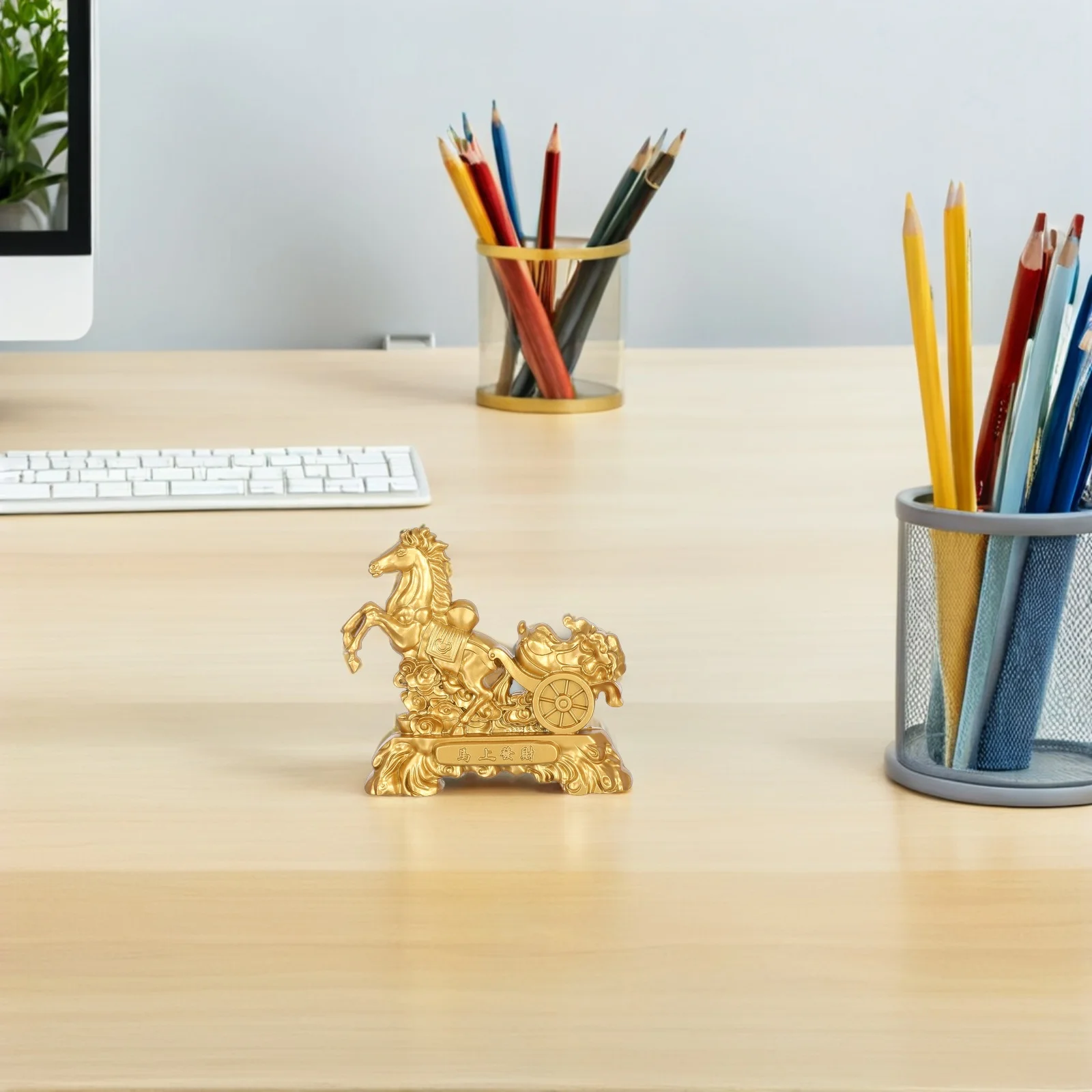 

Gold Horse Statue Chinese Zodiac Mascot Feng Shui Wealth Ornament for 2026 Chinese New Year Prosperity Blessing Souvenir