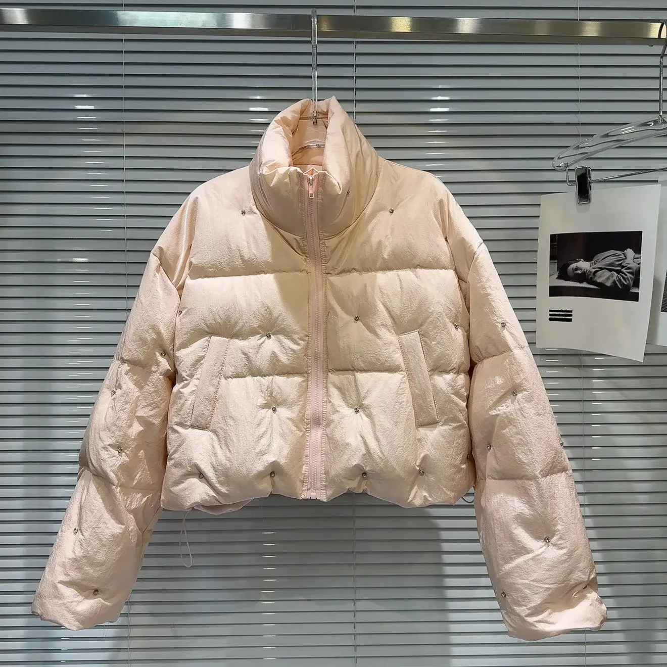 Cappotto corto da pane alla moda Spice Girls Nuovo autunno inverno Colletto alla coreana tutto-fiammifero Diamanti Piumino d'anatra bianco Giacca calda imbottita