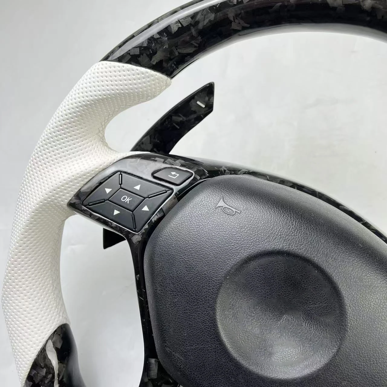 Custom Racing Wheel for Benz W204 W212 W207 X204 X164 W463 C63 SLK GLK Led Convertible  Carbon Fiber Leather Steering