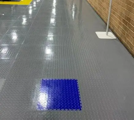 Easy to Install Rigid Modular Garage Tiles Interlocking Flooring Durable PVC Garage Tiles