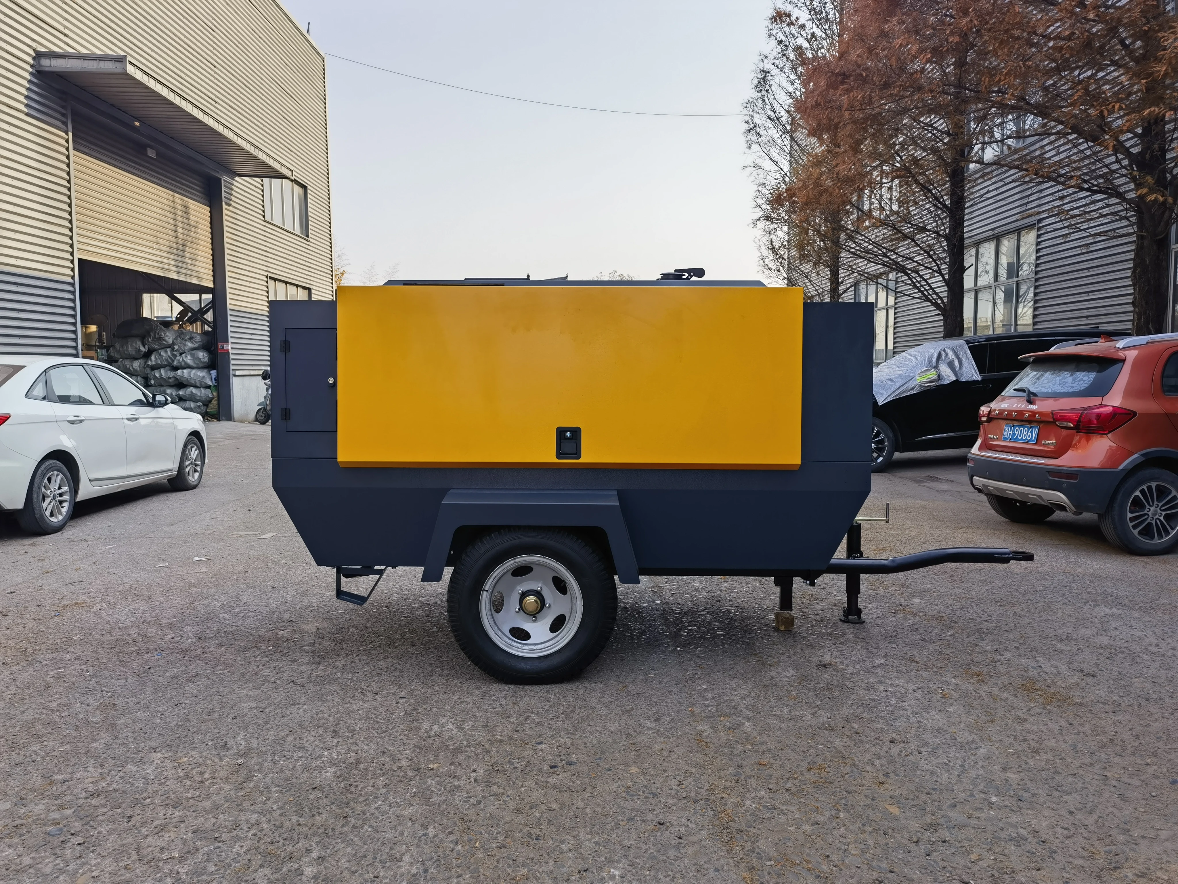 280-10 8m³/min 10 Bar 93KW Single Stage 5 Wheel Diesel Screw Air Compressor Portable