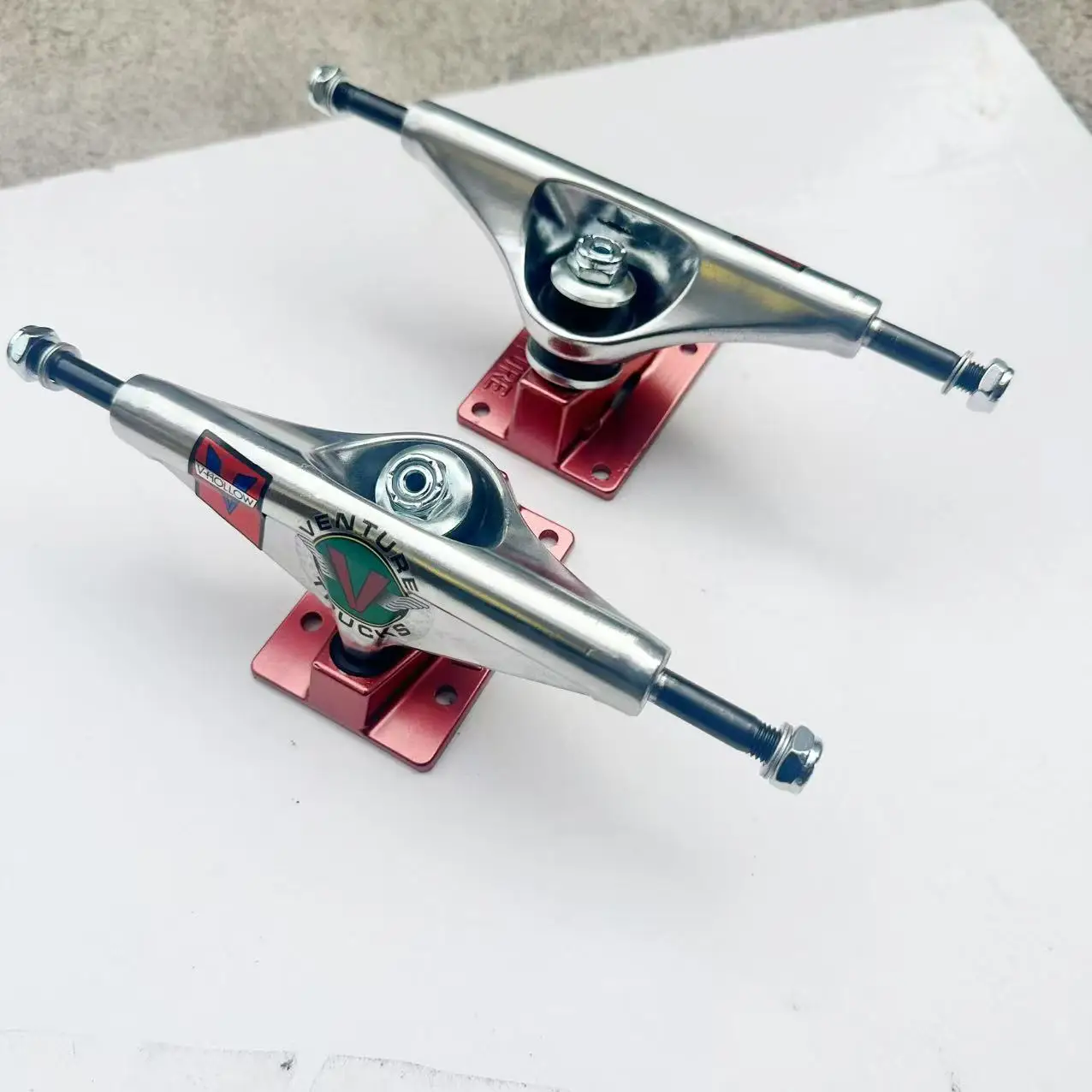 Original 129 139 149 147 148 Thunder VENTURE MID Skateboard Trucks EAGLE Hollow Good Quality Professional Level Skateboard Truck