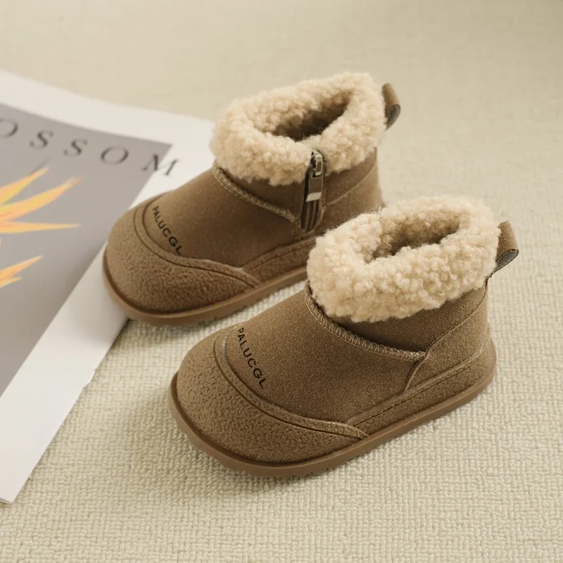 2026 Winter Neue Kinder-Freizeitschuhe aus Leder für Mädchen, Modischer Neuer Stil, Weiche Sohle, Rutschfest, Vielseitige Knöchelhohe Baumwollstiefel – Detail 6