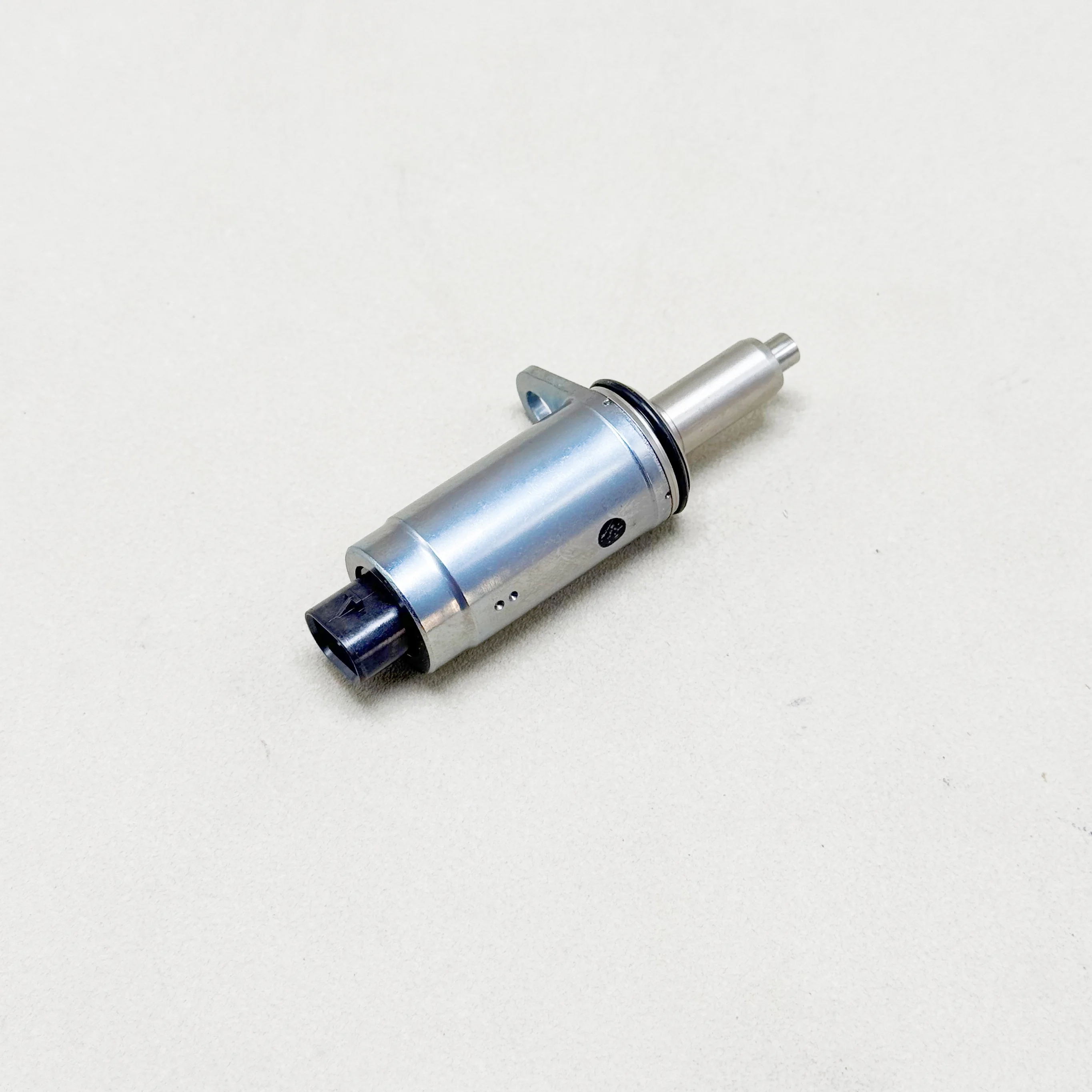 1PCS 06H103697C 06E103697AE Camshaft Adjuster Solenoid for Audi Q3 Q5 A3 A4 A5 A6 A8 Q7 TT for Passat B8 Golf MK7 Toureg Jetta