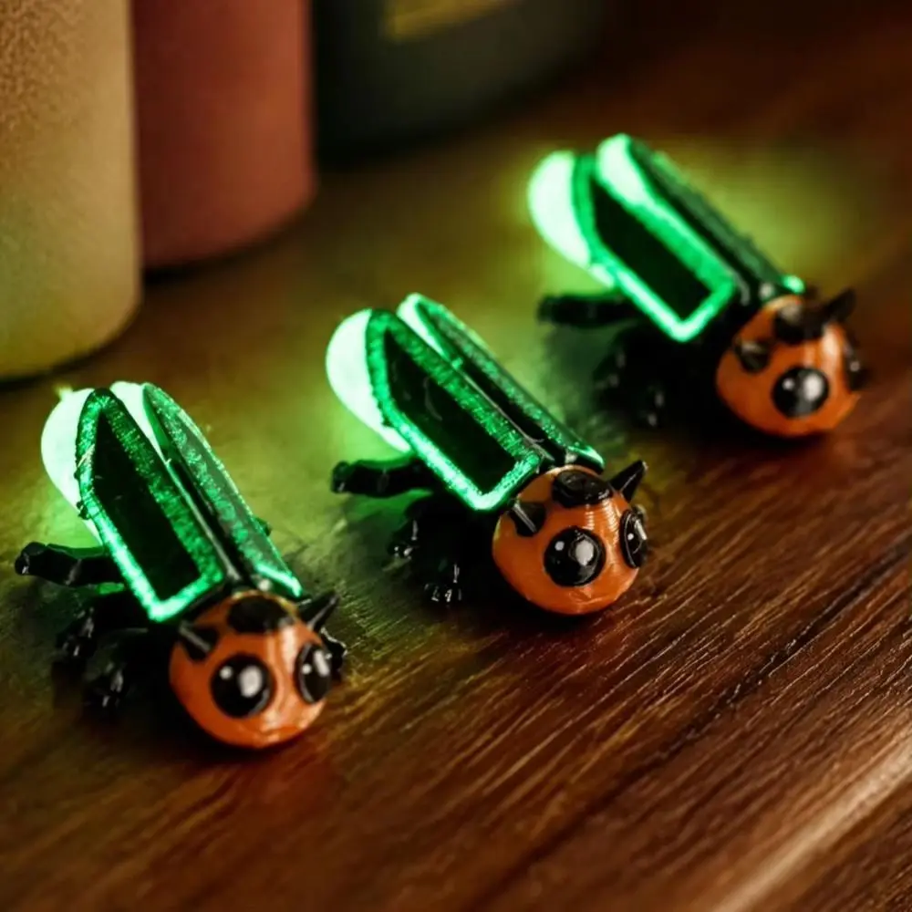 Fashion Glow In The Dark Firefly Figurine Detailed Legs Translucent Abdomen Firefly Ornament 3D Printed Figurine Home Decoration