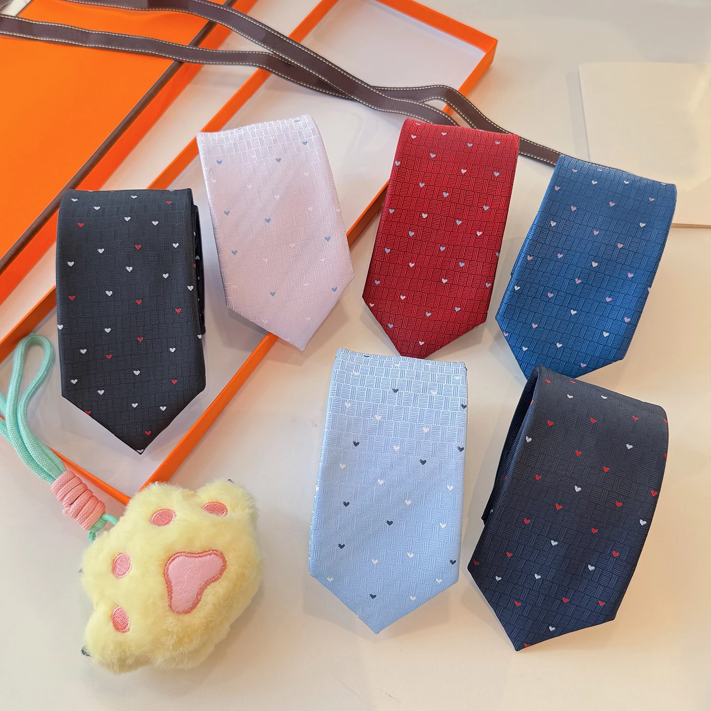 corbata-de-seda-hecha-a-mano-estilo-coreano-con-estampado-de-corazon-forma-de-flecha-para-hombre-de-negocios-versatil-f