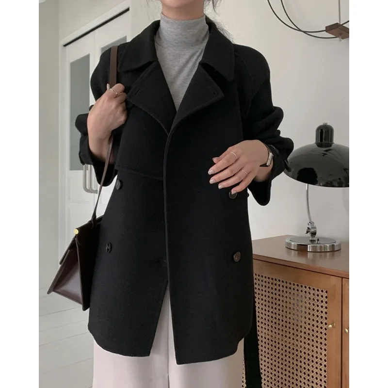 เสื้อโค้ทผู้หญิงสไตล์เกาหลี รุ่น Autumn Winter แบบมีเข็มขัด  ผ้าเนื้อนุ่มปานกลาง เหมาะสำหรับใส่ในฤดูใบไม้ผลิ ฤดูใบไม้ร่วง และฤดูหนาว