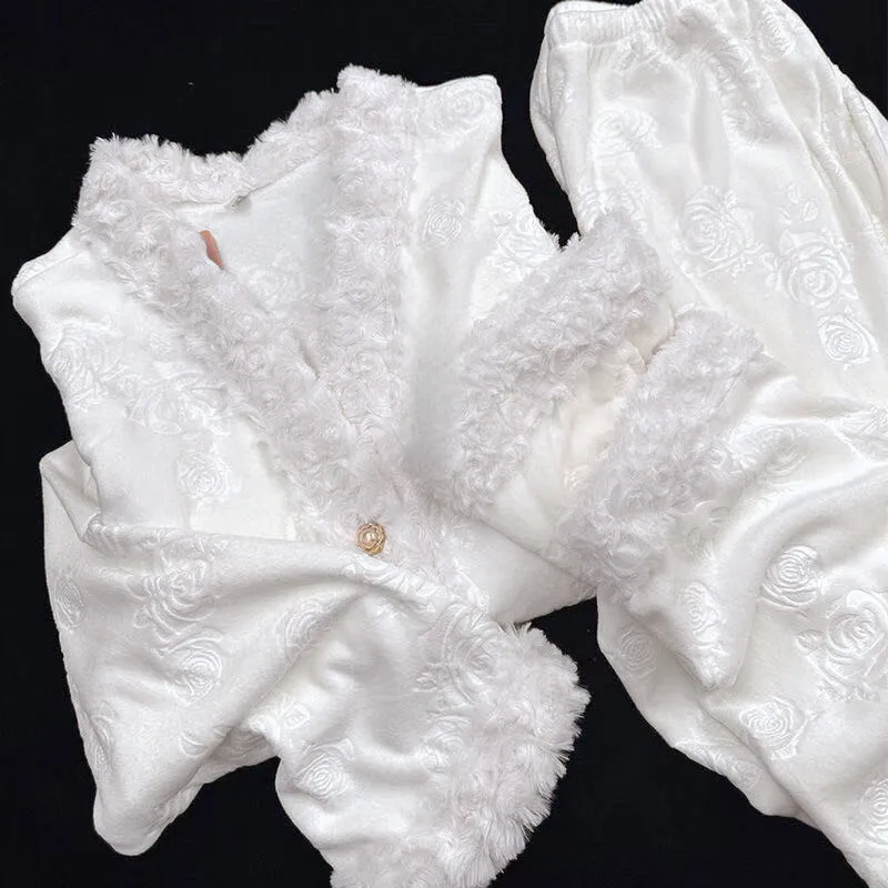 

Plush Women's Pajama Set with Faux Fur Trim, Embossed Roses & Pearl Buttons, Elegant Sweet Sleepwear​ Clothes for Homewear