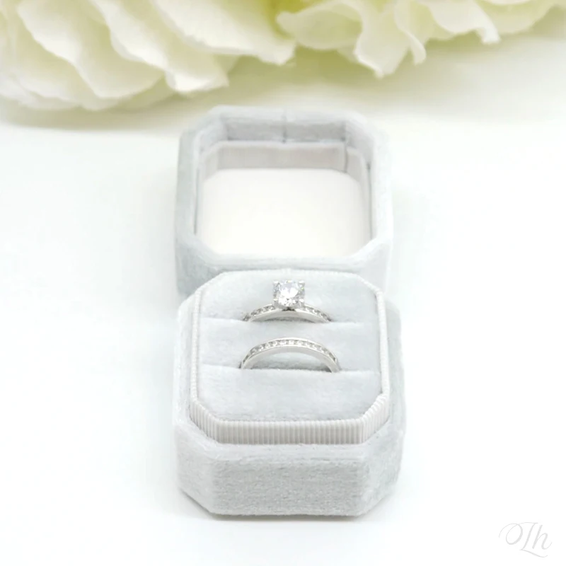 Personalizowane Pudełko na Obrączki Ślubne Kwadratowe Aksamitne Pudełko na Pierścionki Podwójne Pudełko na Pierścionki Personalizowane Pudełko na Obrączki Ślubne Pudełko na Pierścionek Zaręczynowy