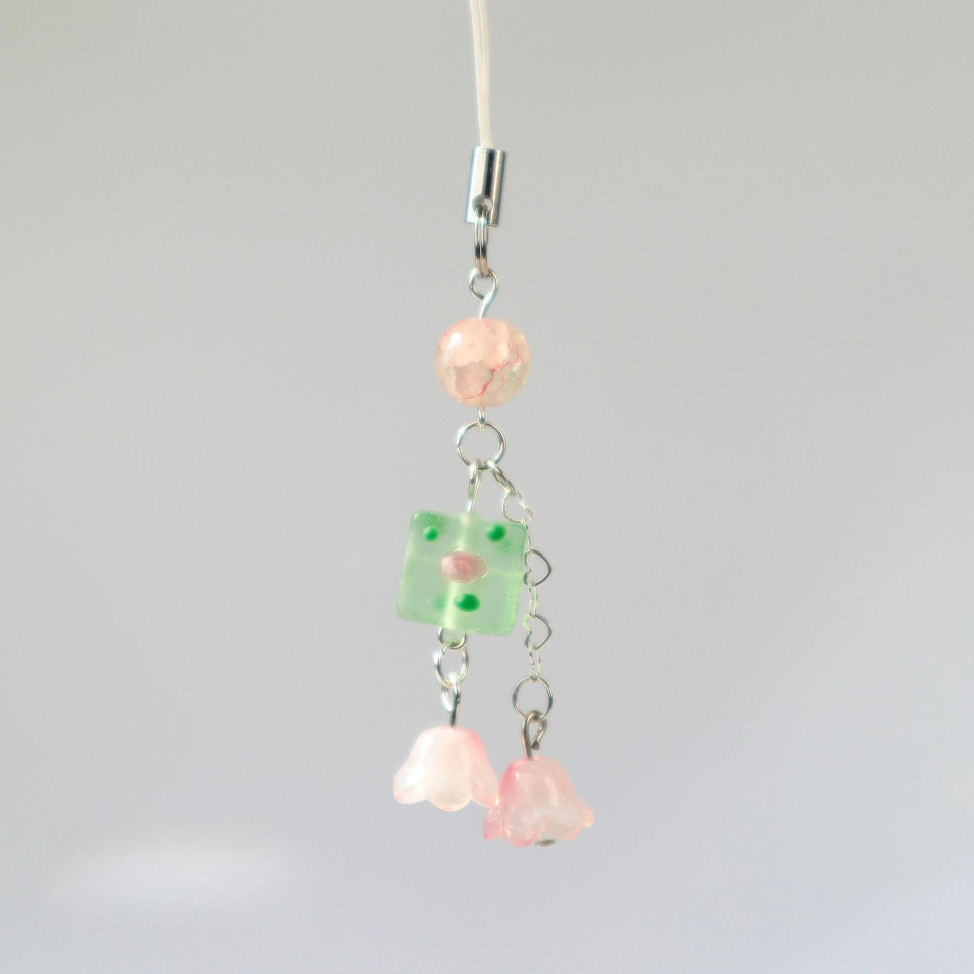 

Модная взрывная розовая цепочка для мобильного телефона с колокольчиками Mori, милая сумка-гобеня, подвеска-карта, подвеска-книга, милый брелок для ключей с гобелем