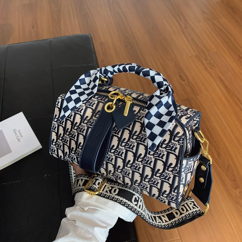 

​ 2023 Новая женская сумка-подушка с монограммой - через плечо в бостонском стиле, винтажная дизайнерская сумка, роскошная кожаная сумка ​