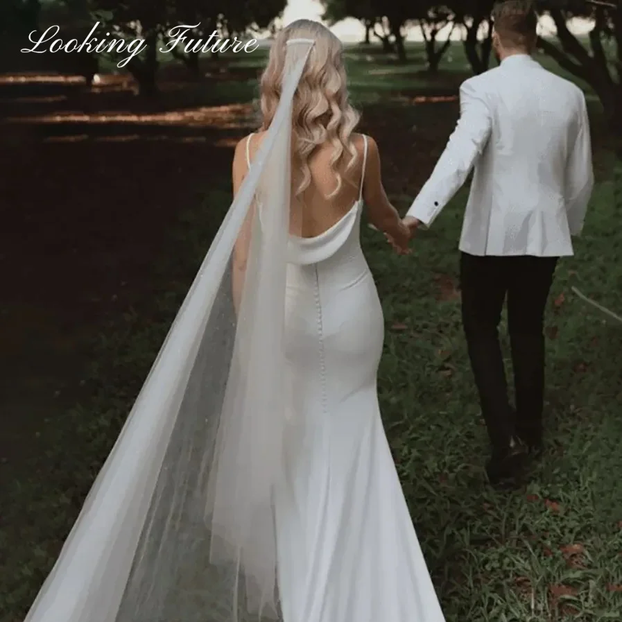 Semplice abito da sposa a sirena con collo ad anello in Crepe per spose elegante senza schienale drappeggiato in raso senza spalline abiti civili 2024