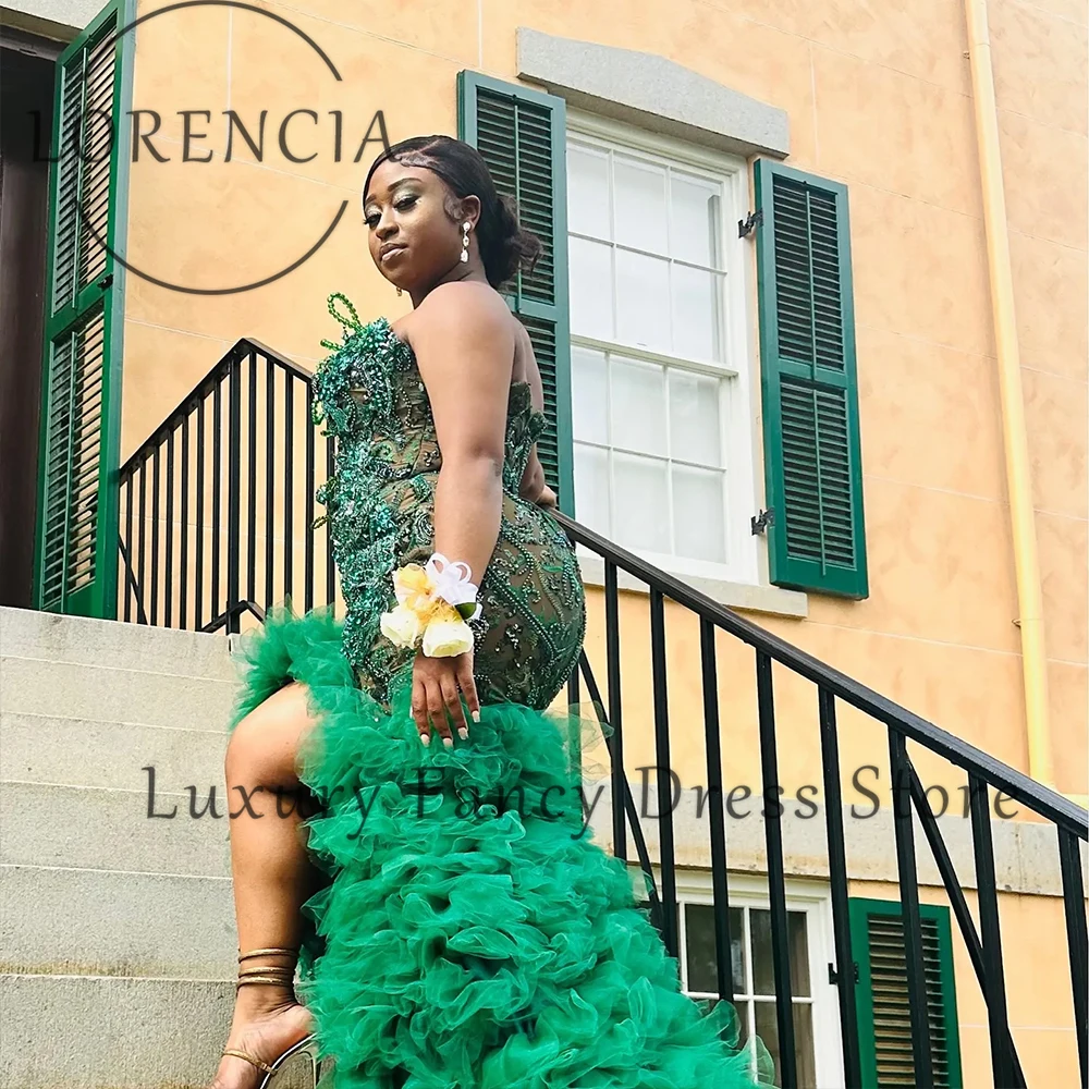 فساتين لحضور الحفلات الموسيقية الكريستالية الرائعة بفتحة جانبية من التل طيات حورية البحر للحفلات المسائية مخصصة بدون أكمام فورمايس