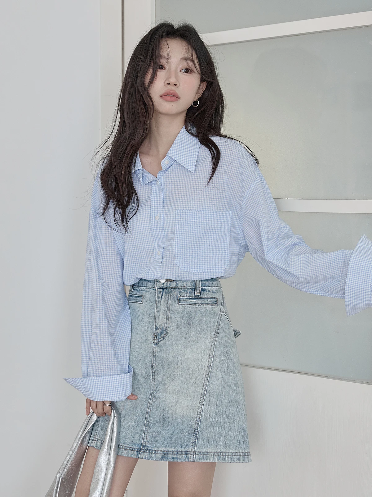 

Blue Plaid Long Sve irt Women's Loose Design Spring 2026 New Sle Casual Faion Ladies' irt id Pattern