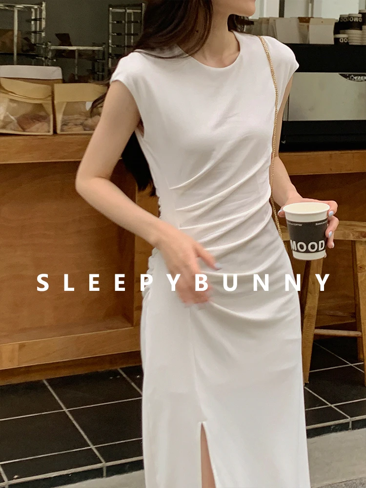 

Elegant Sleeveless Bodycon Long Dress Women High Slit Waist Slim Fit Maxi Gown Stylish Ruched Casual Spring Outfit for Sexy Look