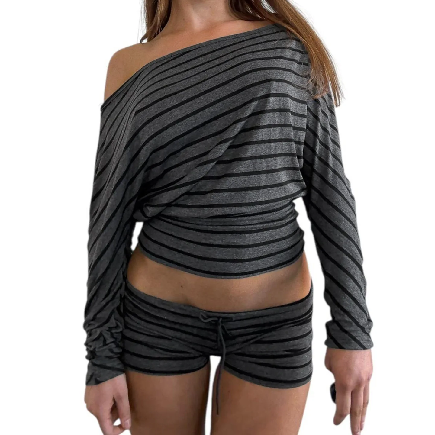 

Alluring Set Striped Figure-Flattering Waist Set Off-Shoulder Long-Sleeve T-Shirt Set Casual Ultra-Comfortable Shorts Set