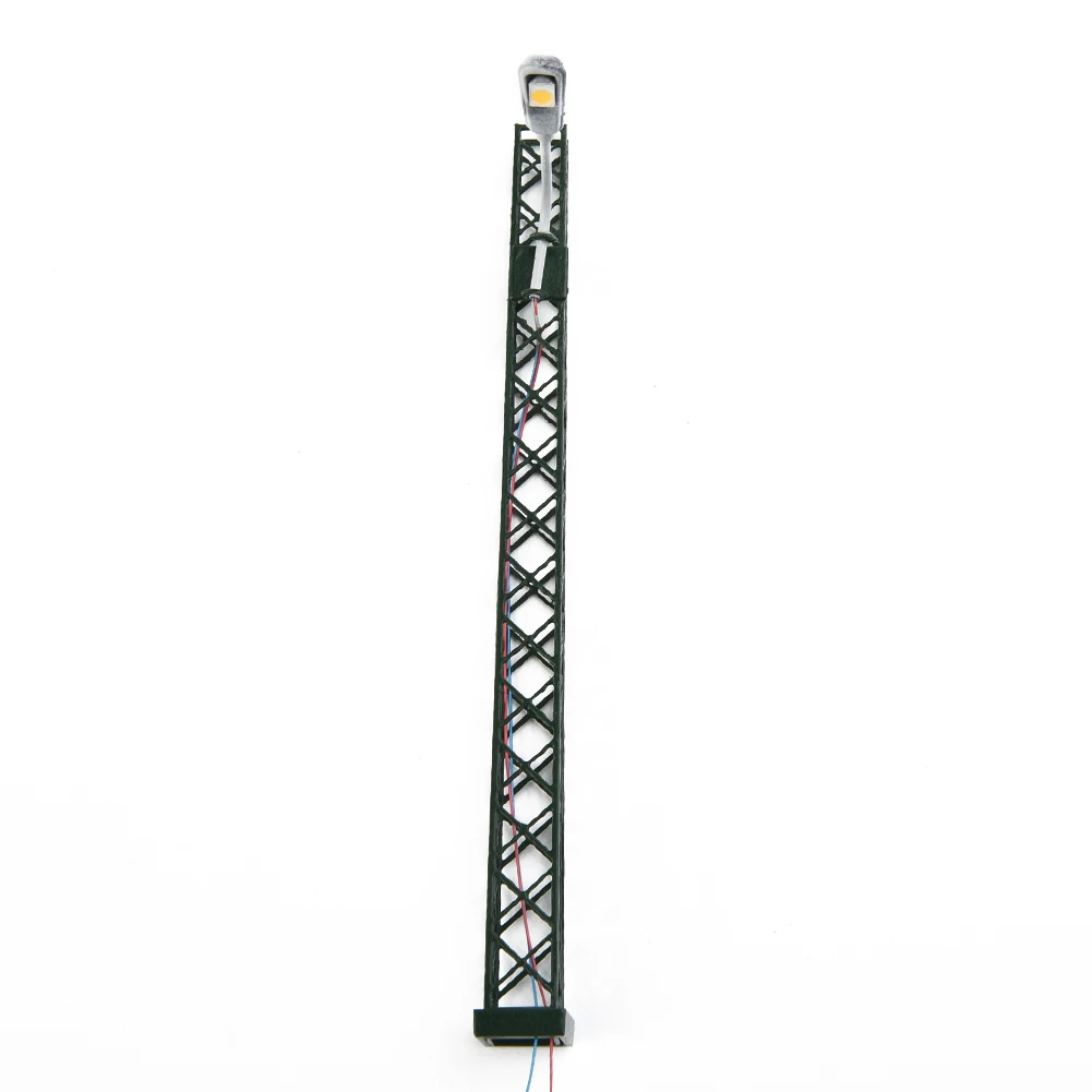 Brand New Model Railway Lights 5 Pieces For Rail 3V DC Or AC 5Pieces Gauge H0 Light LED Scale: 1: 87 Lattice Mast Light