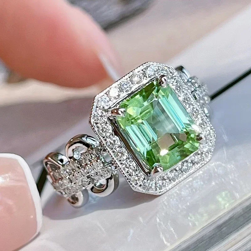 2024  Luxury Trendy Green CZ Geometric Rings for Women Newly Designed Luxury Female Rings Wedding Party Gift Fashion Jewelry