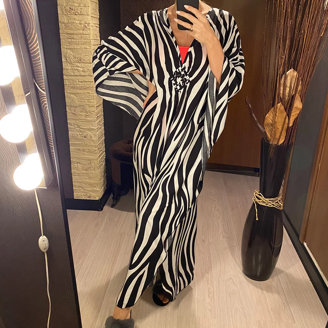 Sexy Tunika mit Zebra-Muster und V-Ausschnitt, Strandkleid, Strandmode, langes Strandkleid für Damen, V4159 – Detail 4