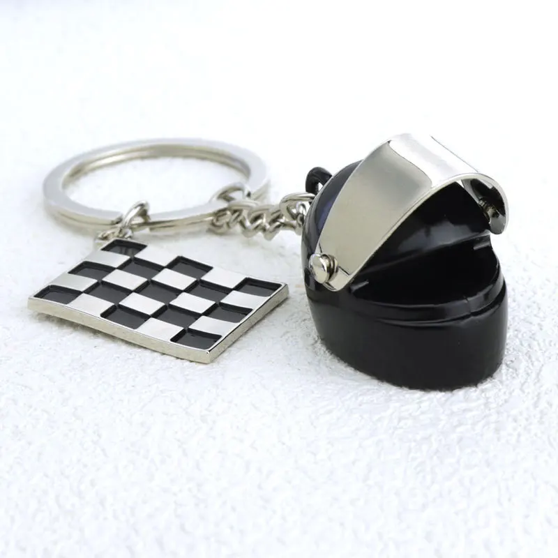 Creative Locomotive Helmet Keychain Pendant Custom Black and White Checkered Flag Helmet Couple Keychain Locomotive Bag Pendant