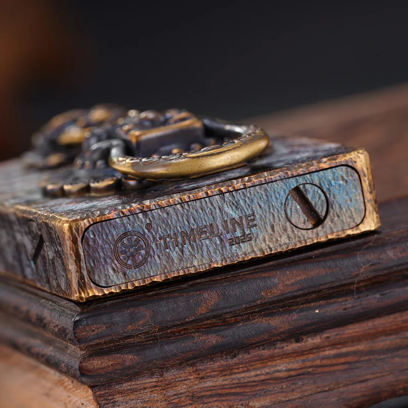 Original Copper Right Angle Small Heavy Armor Hand Carved Door Ring Windproof Kerosiene Lighter As A Vintage Men's Gift