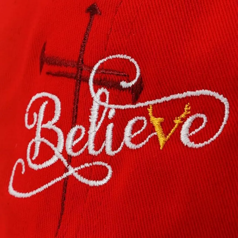 Gorra de béisbol bordada para golf y ropa casual: sombrero de algodón clásico ajustable de perfil bajo con diseño de Papá Noel rojo perfecto para