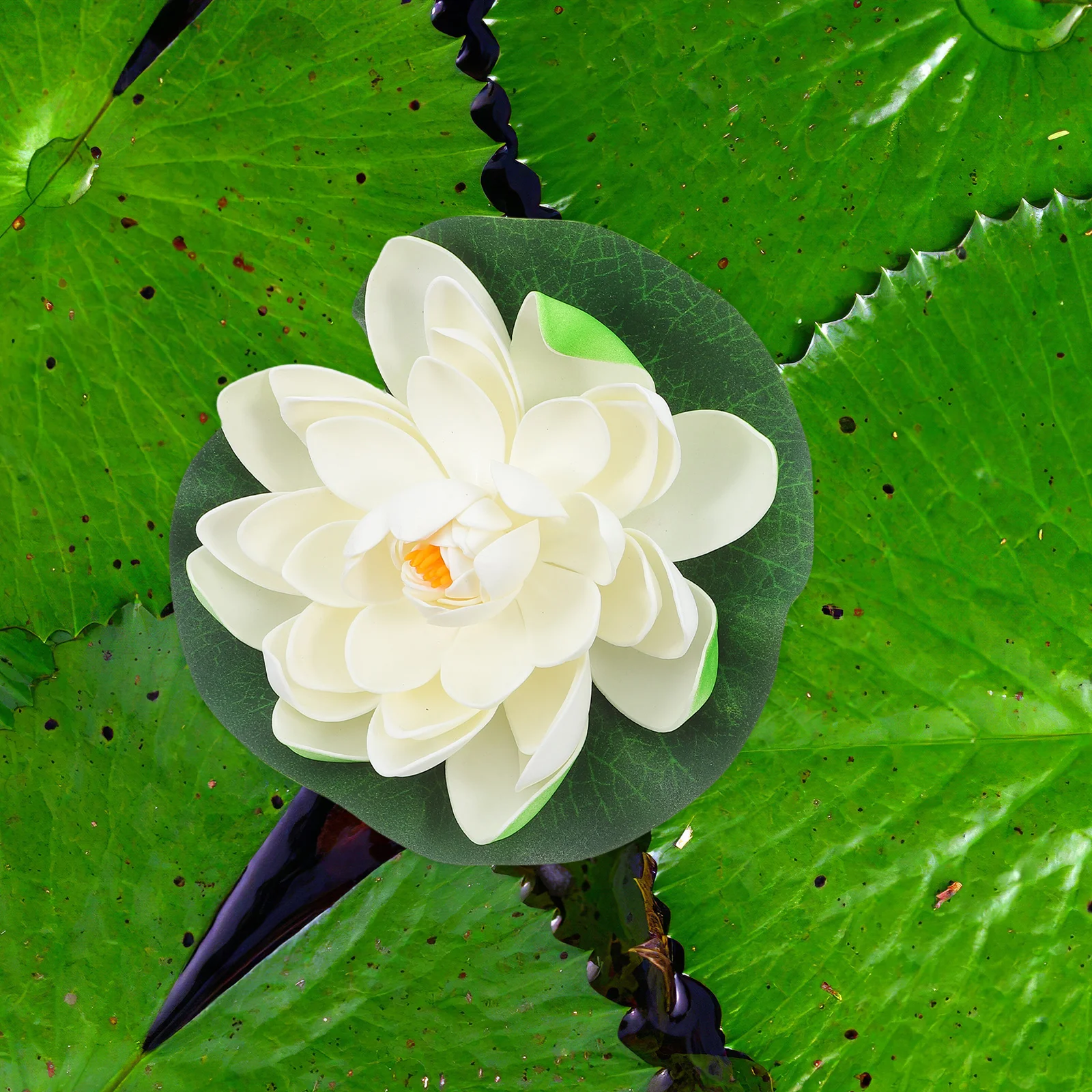 

5pcs Realistic Artificial Pond Lilies Floating Water Lily Flowers Fading Resistant Aquarium Pond Decorations Outdoor Garden Fish