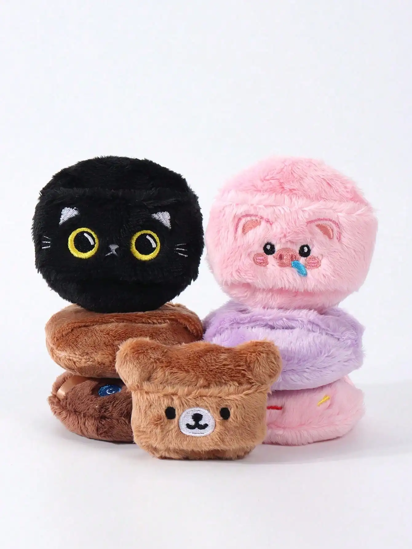 1pc Embroidered Plush Powder Puff. Use the Edges or Sharp Corners of the Powder Puff to Refine Details Such as the Nose Bridge a