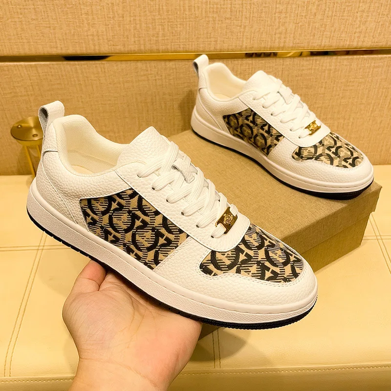 Zapatos casuales de cuero genuino para hombre, zapatos de skate planos con estampado de tendencia de lona, mocasines con cordones para hombre joven